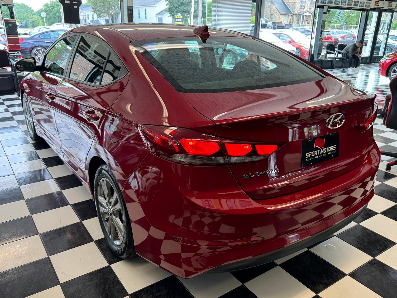 2017 Hyundai Elantra GL+ApplePlay+BSM+Camera+Heated Seats+ACCIDENT FREE - Photo #5