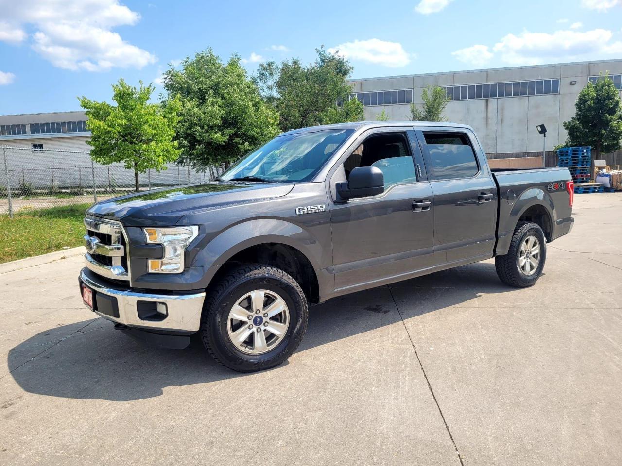 Used 2015 Ford F-150 XLT, 4x4, 4 door, 3 Year  Warranty available. for sale in Toronto, ON