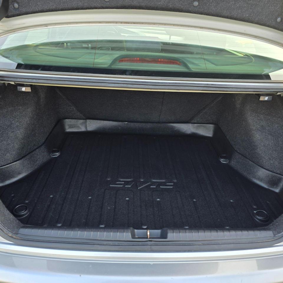 2011 Honda Civic 4dr Auto SE - Photo #8
