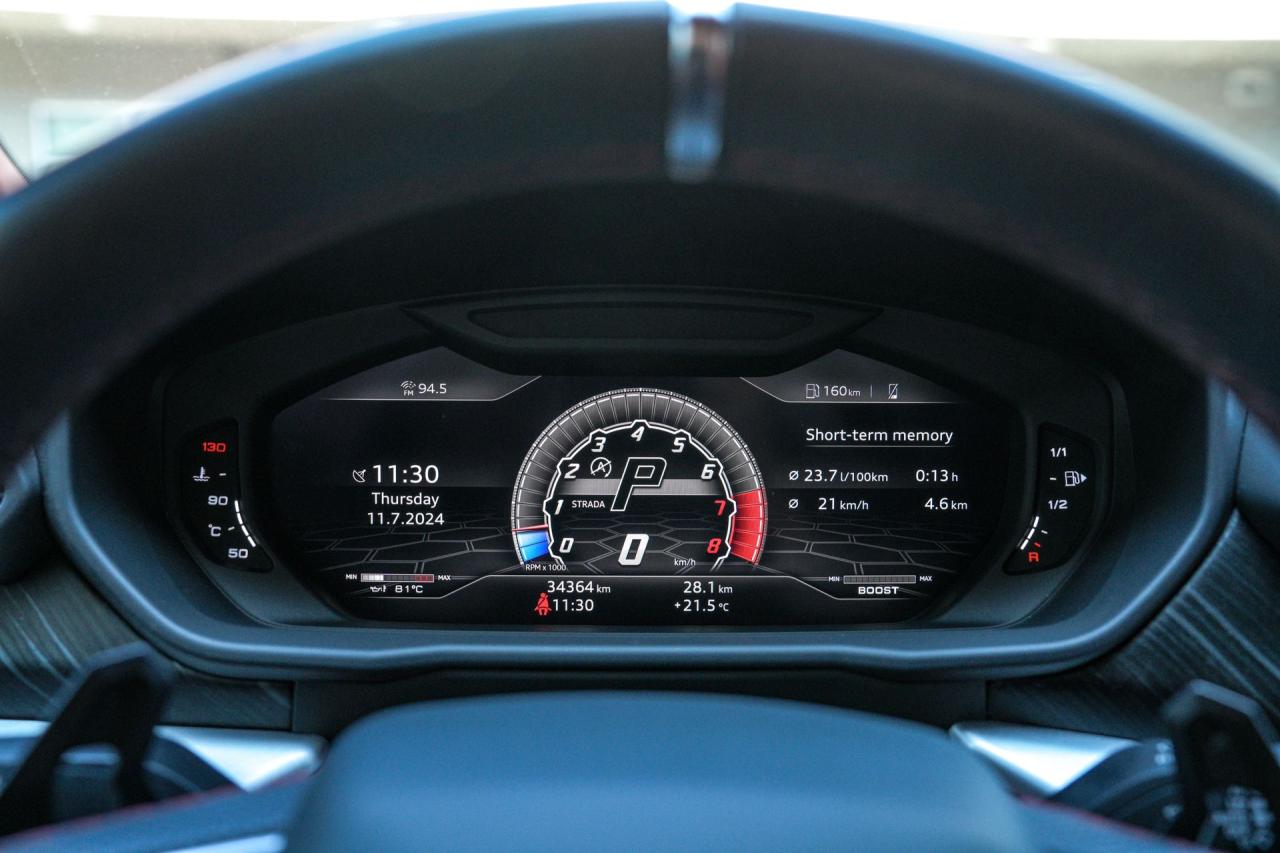 2020 Lamborghini Urus  - Photo #11