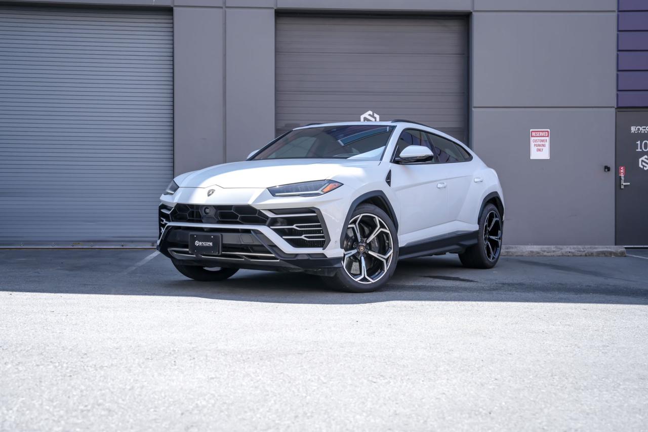 2020 Lamborghini Urus  - Photo #4