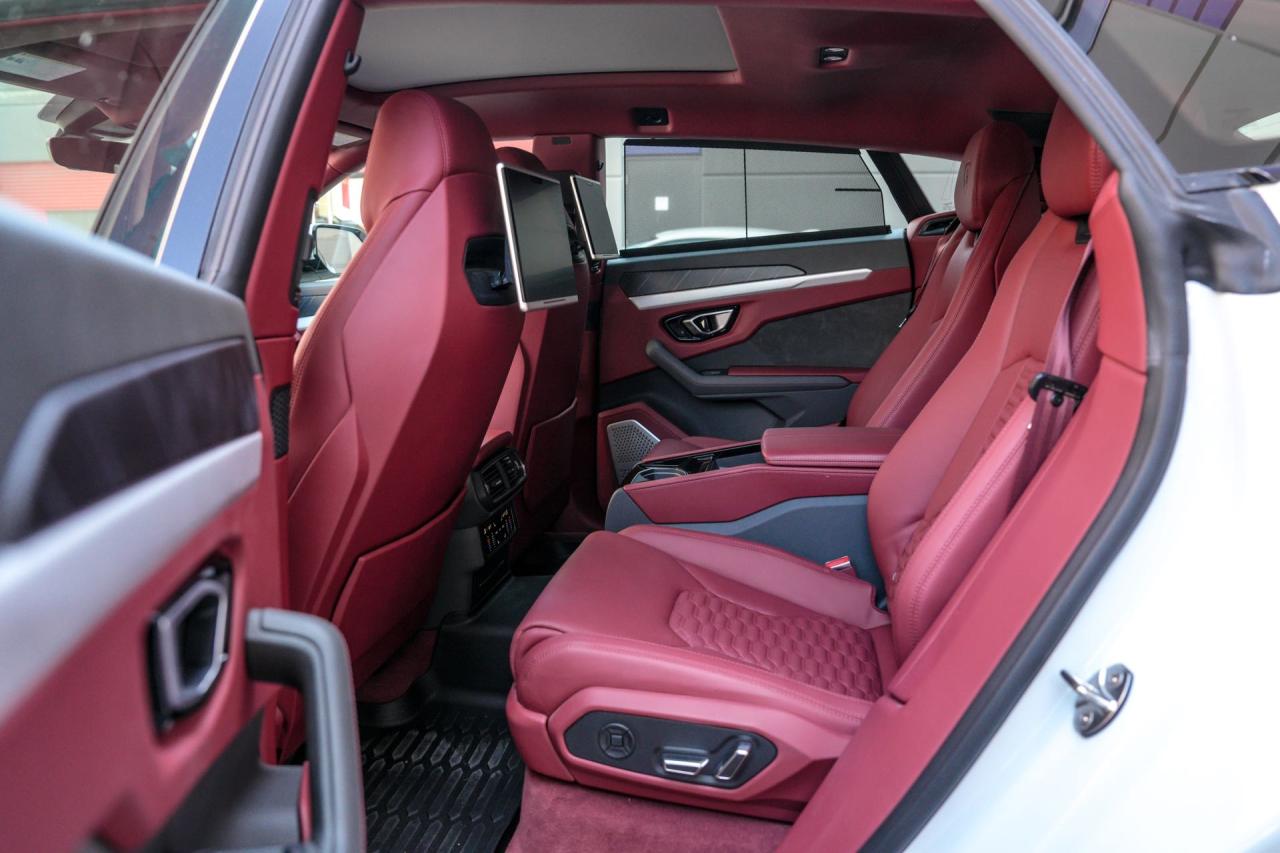 2020 Lamborghini Urus  - Photo #20