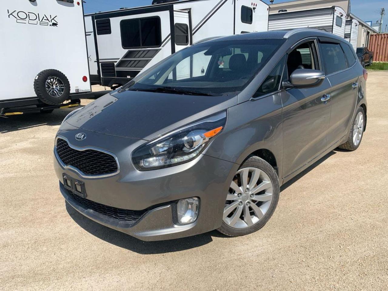 Used 2014 Kia Rondo  for sale in Steinbach, MB