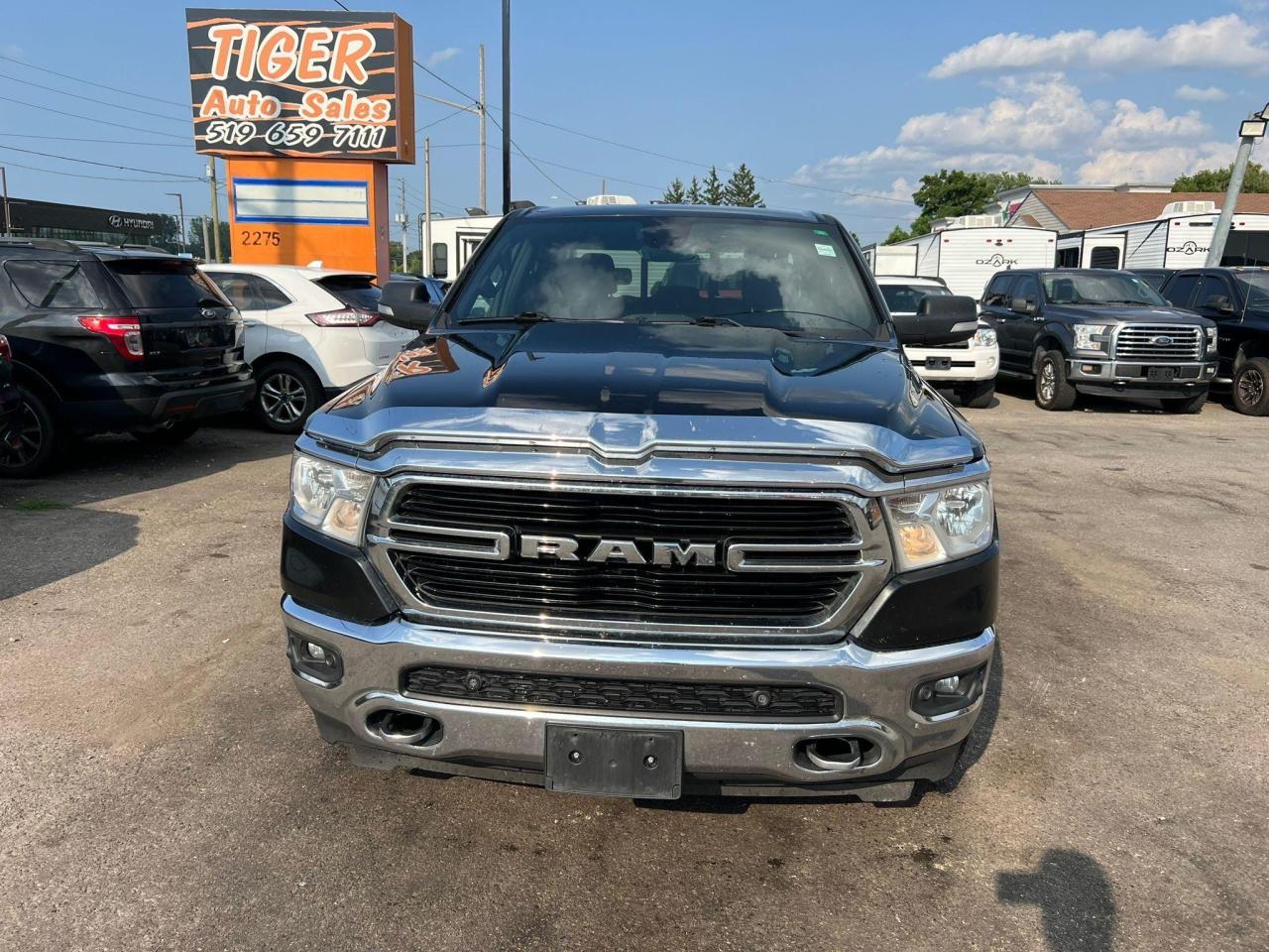 2019 RAM 1500 BIG HORN, 4X4, 5.7L HEMI, CHROME, TONNEAU COVER - Photo #6