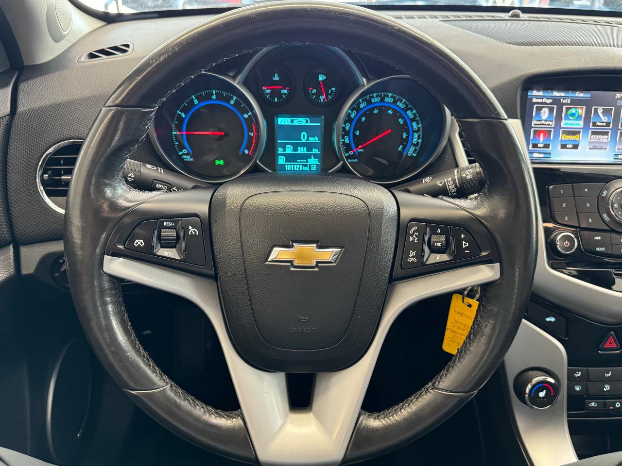 2015 Chevrolet Cruze 2LT++Camera+Heated Leather+Roof+GPS+CLEAN CARFAX - Photo #11