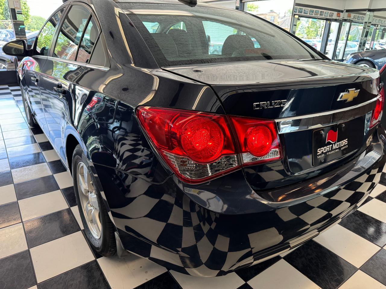 2015 Chevrolet Cruze 2LT++Camera+Heated Leather+Roof+GPS+CLEAN CARFAX - Photo #34