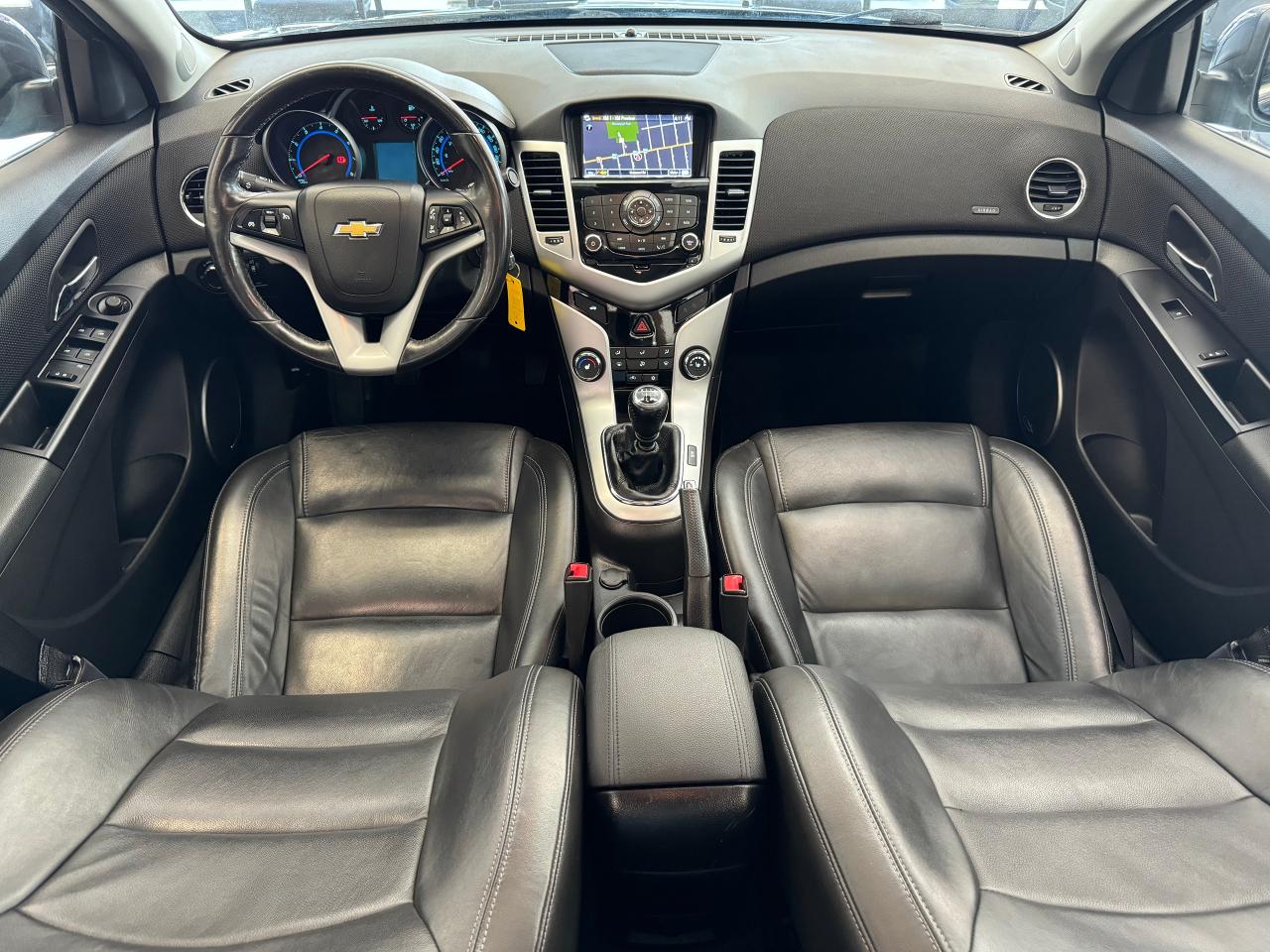 2015 Chevrolet Cruze 2LT++Camera+Heated Leather+Roof+GPS+CLEAN CARFAX - Photo #2