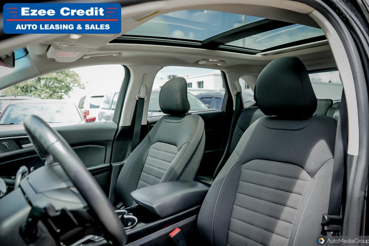 2017 Ford Edge SEL Photo12