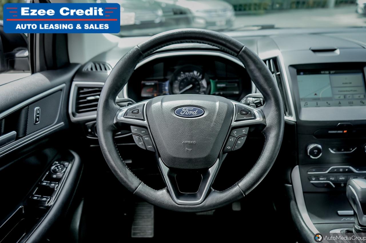 2017 Ford Edge SEL Photo17
