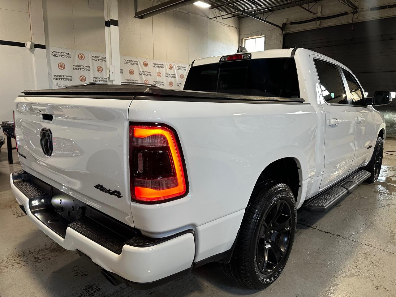 2022 RAM 1500 SPORT 4X4 CREW CAB 5'7" BOX - Photo #7