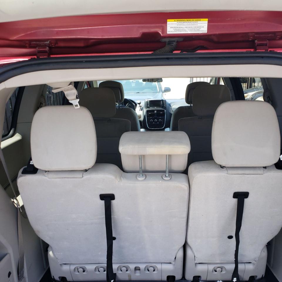 2011 Dodge Grand Caravan SXT - Photo #3