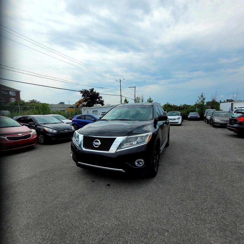 Used 2014 Nissan Pathfinder  for sale in Vaudreuil-Dorion, QC