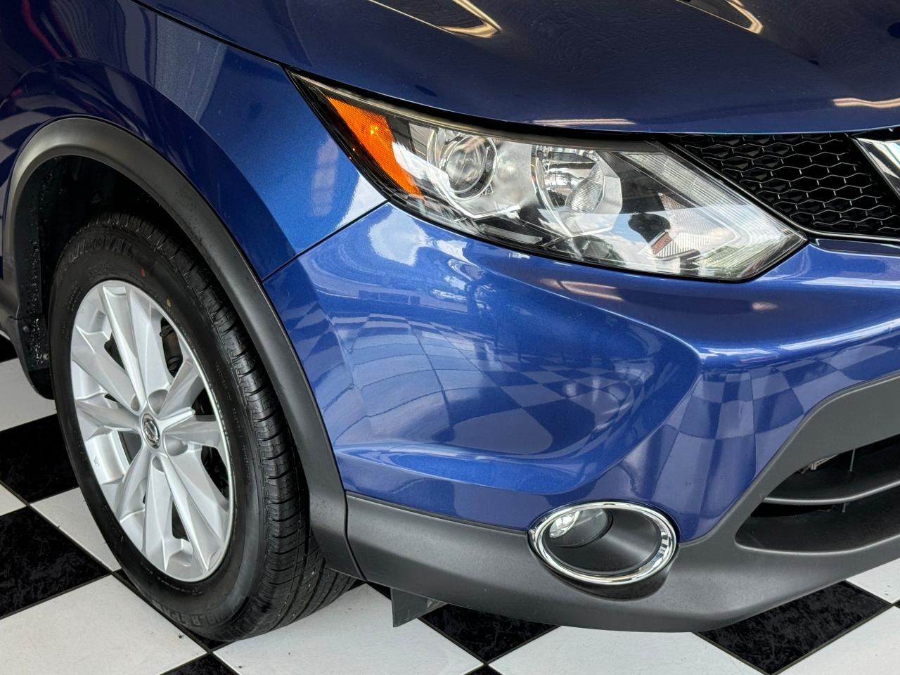 2018 Nissan Qashqai SV AWD+NewTires+Roof+Remote Start+CAM+CLEAN CARFAX Photo101