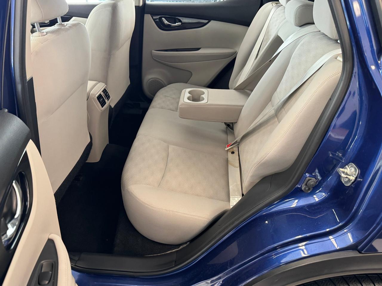 2018 Nissan Qashqai SV AWD+NewTires+Roof+Remote Start+CAM+CLEAN CARFAX - Photo #25