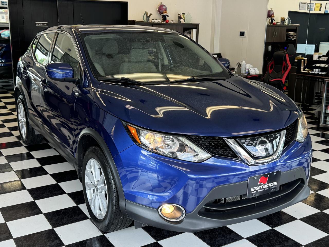 2018 Nissan Qashqai SV AWD+NewTires+Roof+Remote Start+CAM+CLEAN CARFAX - Photo #8
