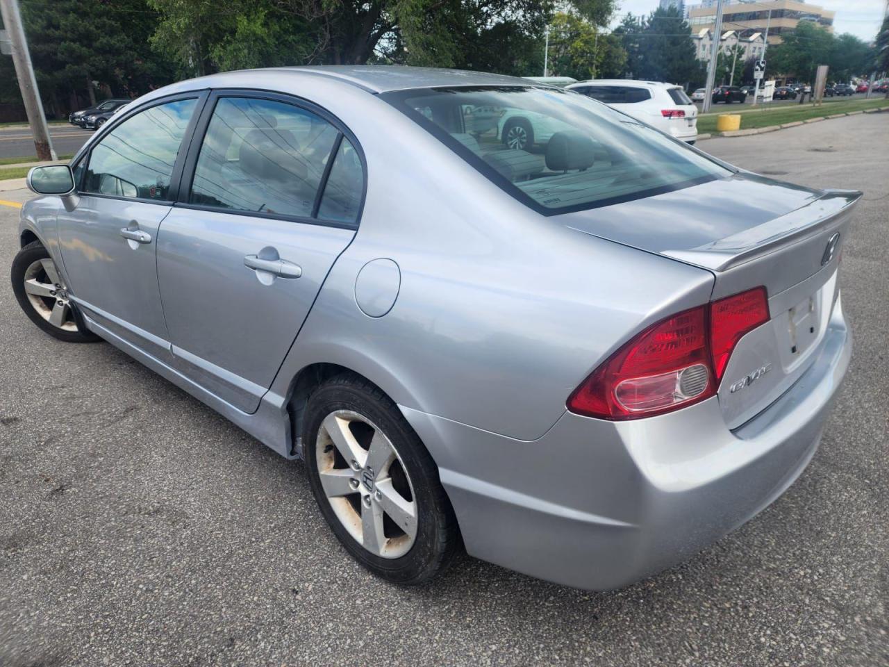 2008 Honda Civic 4dr Auto LX Photo3