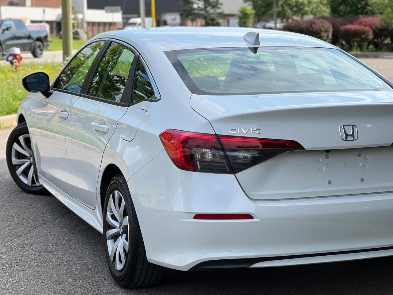 2023 Honda Civic LX Photo4