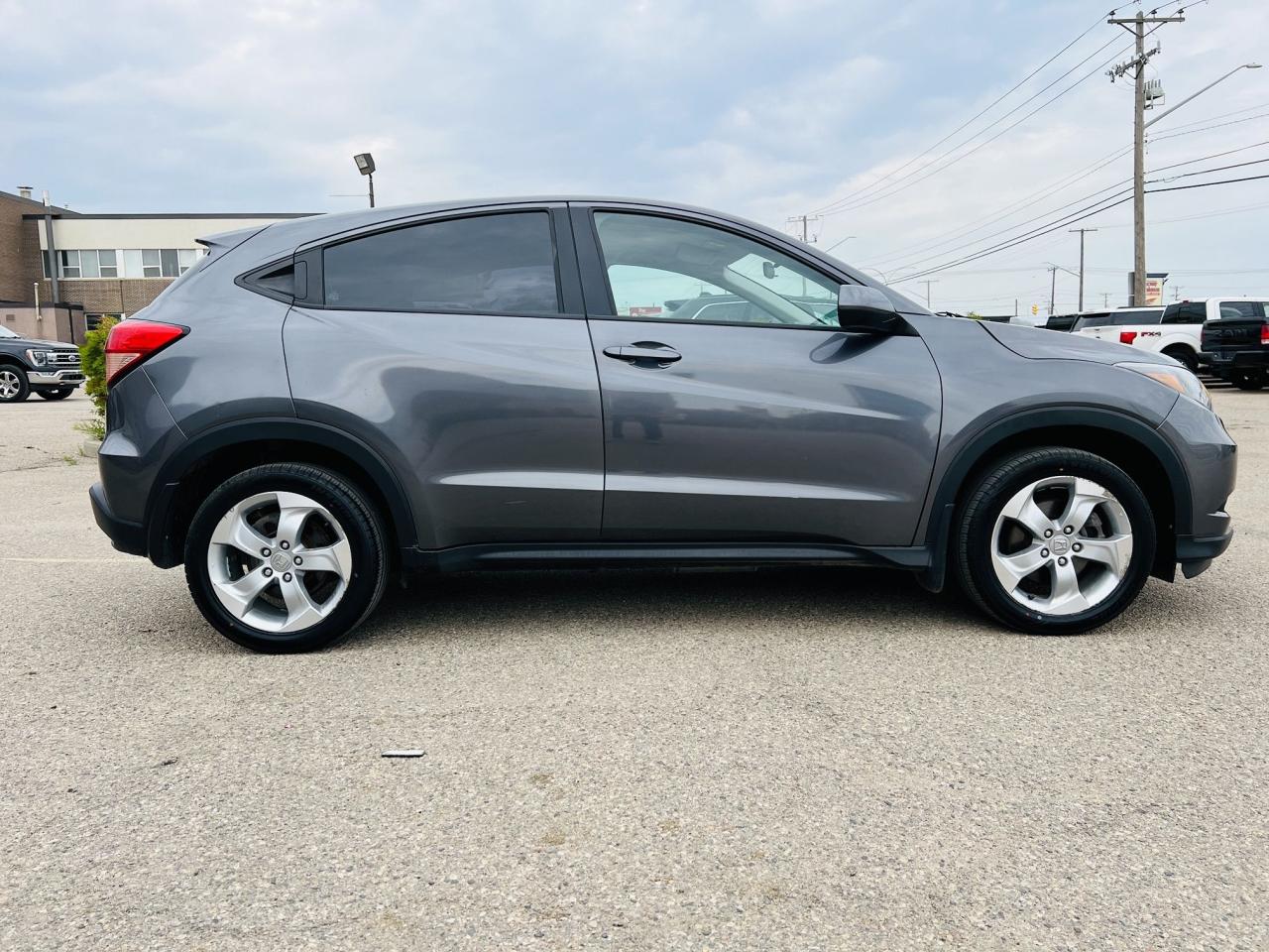 2016 Honda HR-V LX - Photo #8