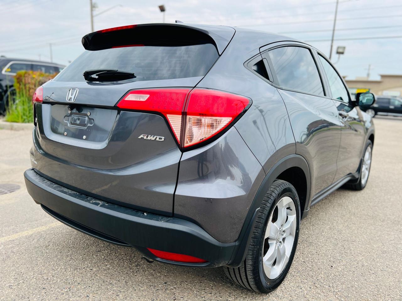 2016 Honda HR-V LX - Photo #7