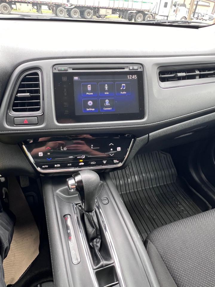 2016 Honda HR-V LX - Photo #12