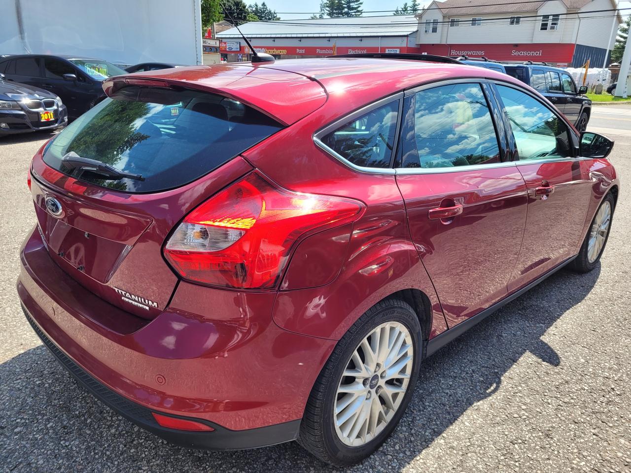 2013 Ford Focus Clean CarFax Financing Available & Trades Welcome! - Photo #5