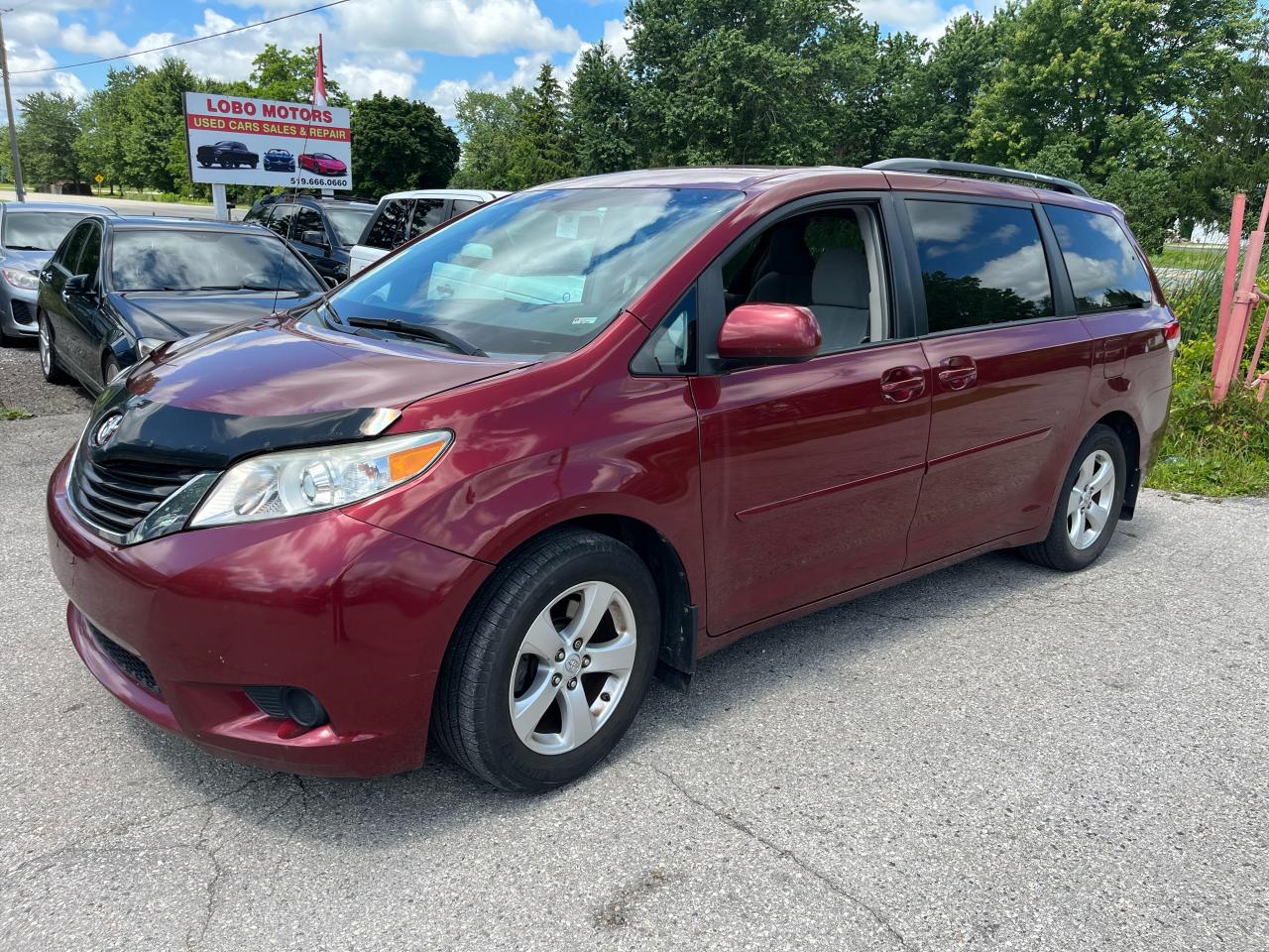 Used 2013 Toyota Sienna LE for sale in Komoka, ON