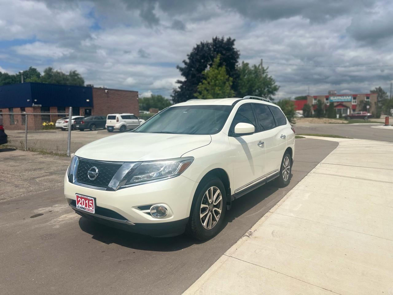 Used 2015 Nissan Pathfinder S for sale in Waterloo, ON