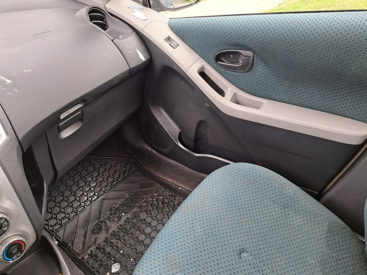 2006 Toyota Yaris  - Photo #9