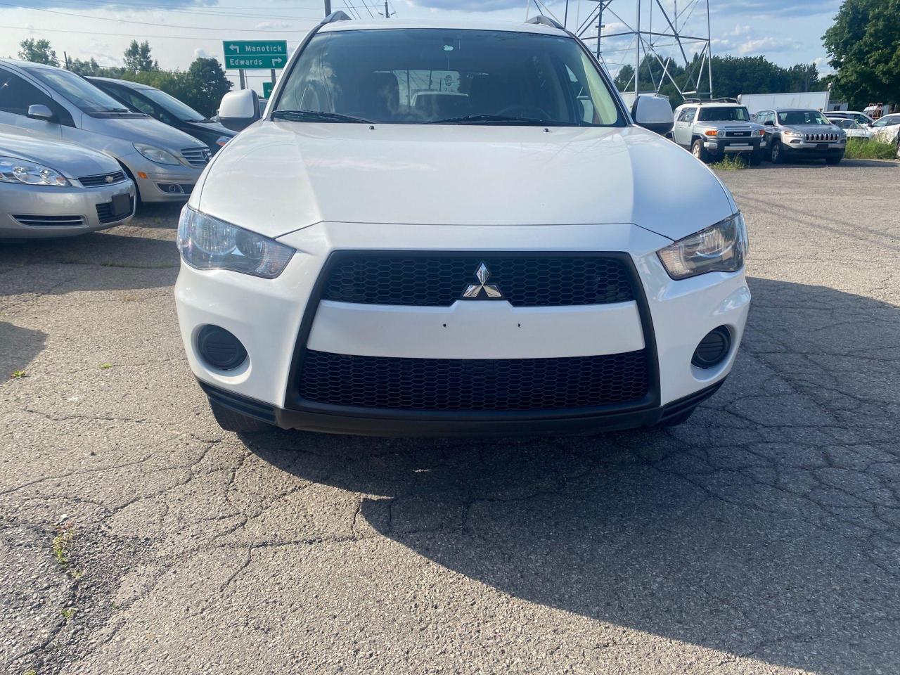 Used 2013 Mitsubishi Outlander ES for sale in Ottawa, ON