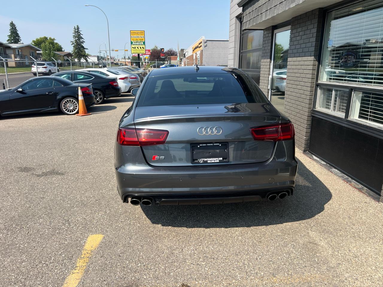 2017 Audi S6 **FINANCING MADE EASY** - Photo #6