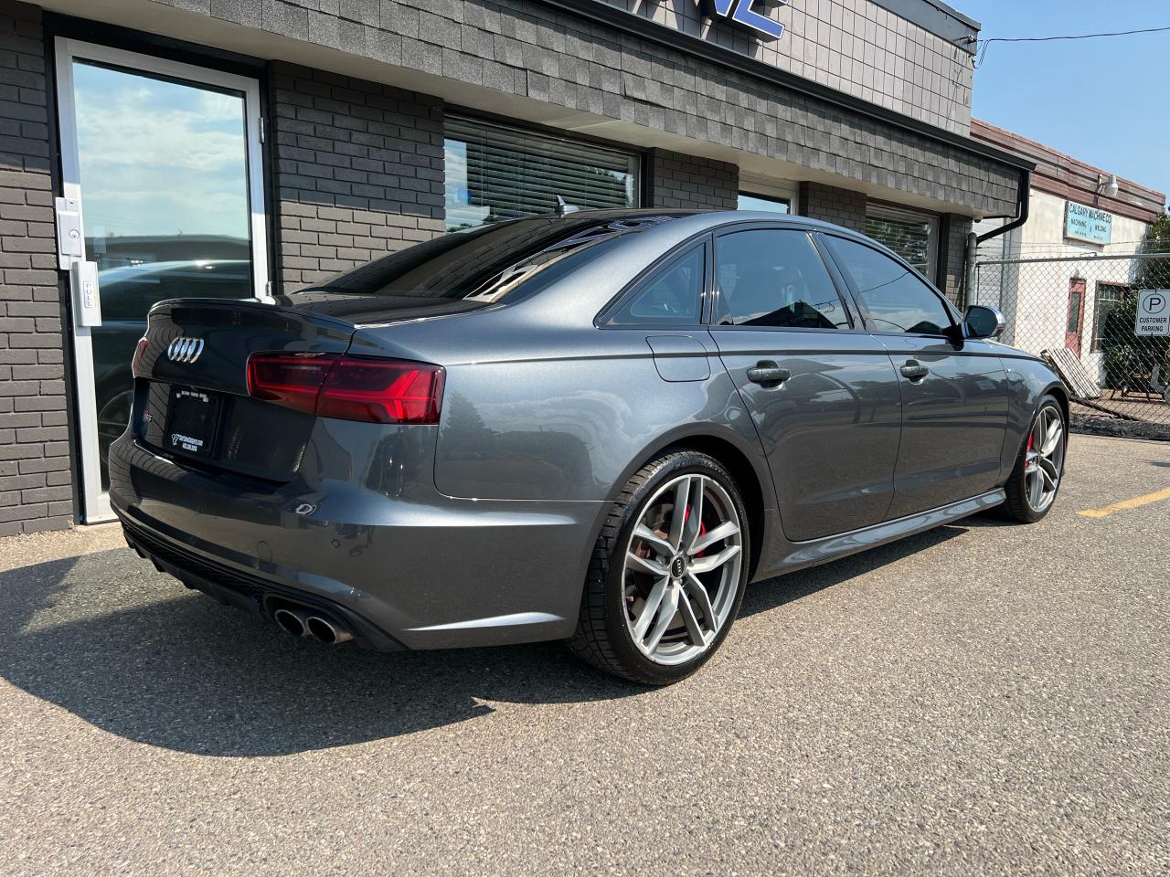 2017 Audi S6 **FINANCING MADE EASY** - Photo #7