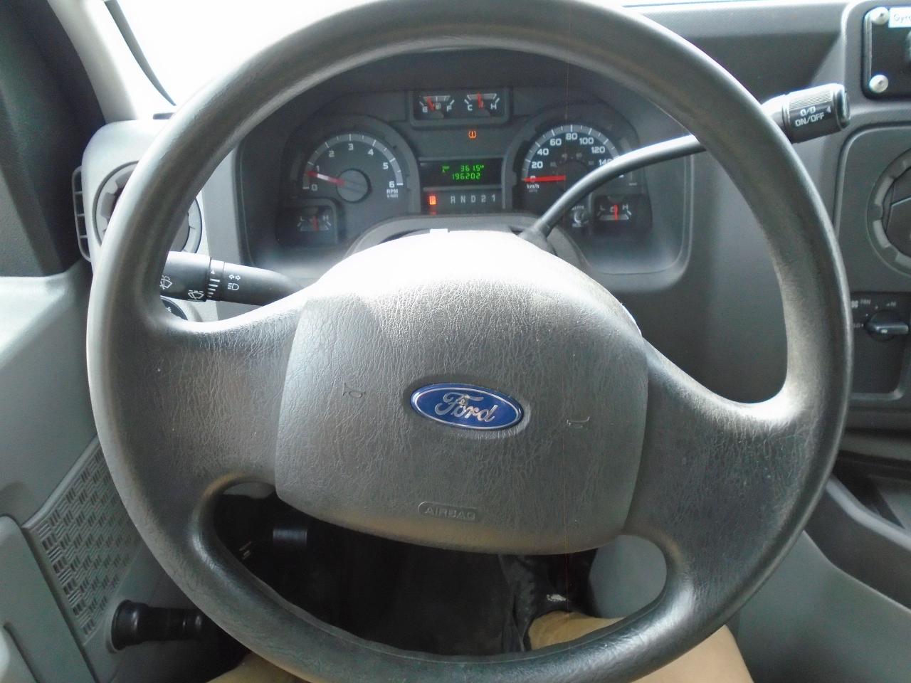 2012 Ford Econoline E-150 Commercial - Photo #15