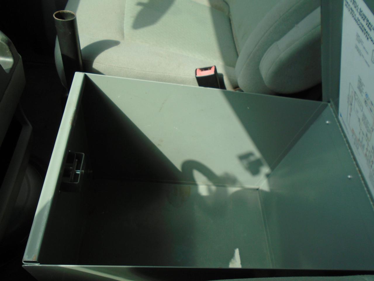 2012 Ford Econoline E-150 Commercial - Photo #22