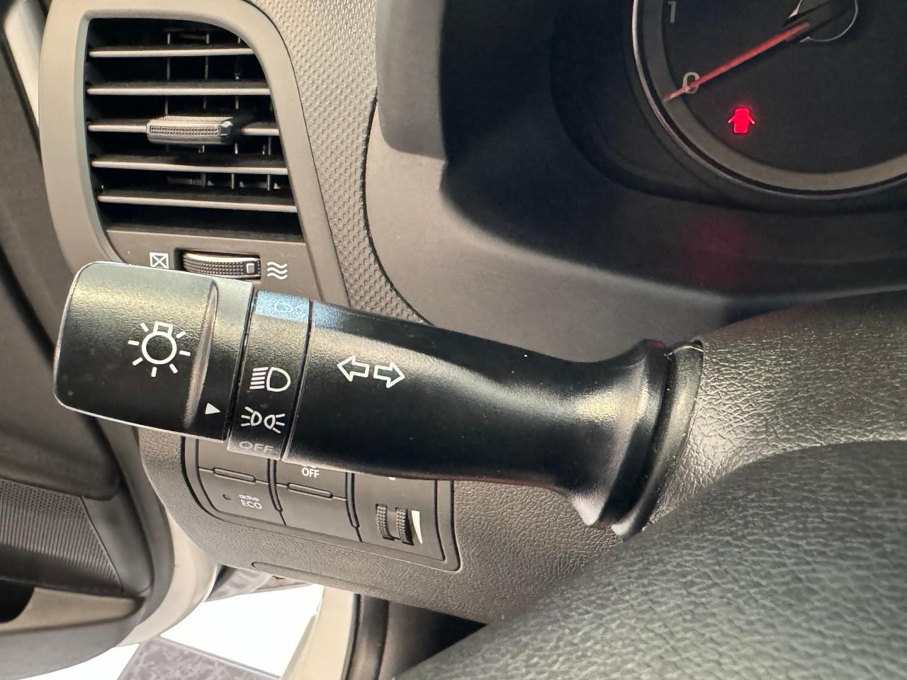 2017 Hyundai Accent GL+New Tires+AC+XM Radio+Heated Seats+CLEAN CARFAX - Photo #36