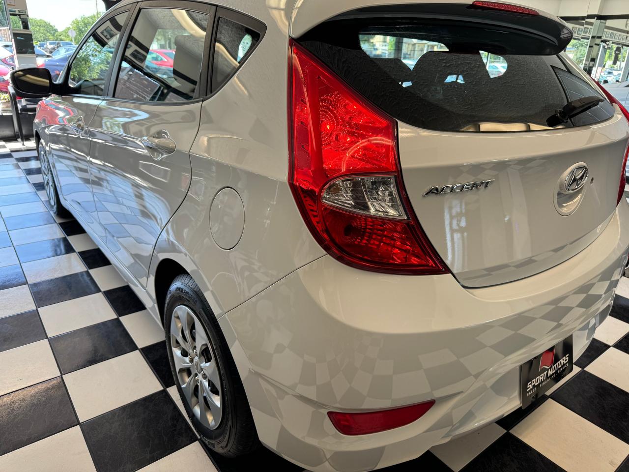 2017 Hyundai Accent GL+New Tires+AC+XM Radio+Heated Seats+CLEAN CARFAX - Photo #44