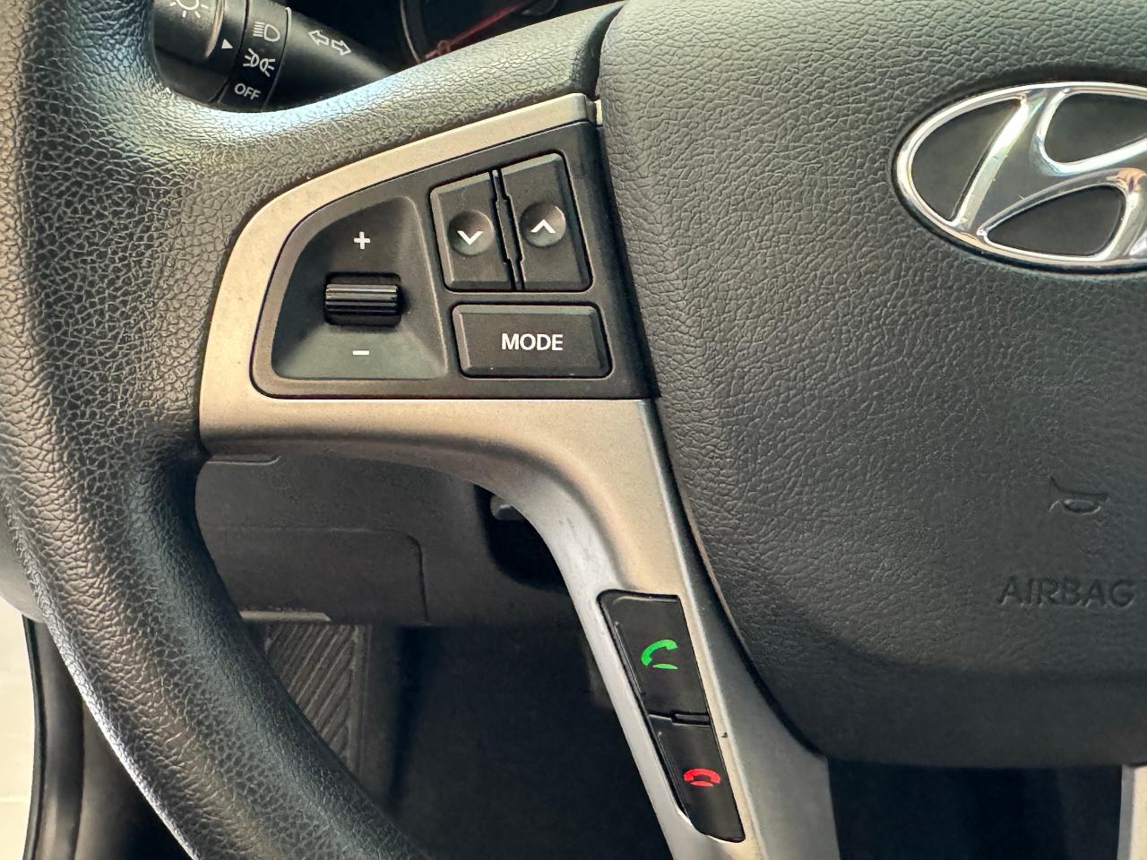 2017 Hyundai Accent GL+New Tires+AC+XM Radio+Heated Seats+CLEAN CARFAX - Photo #35