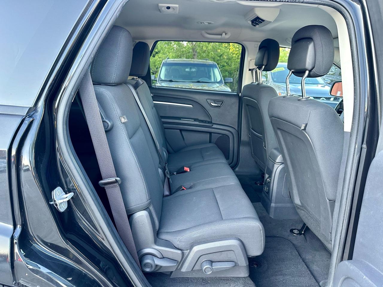 2010 Dodge Journey 7 SEATER. CERTIFIED - Photo #12