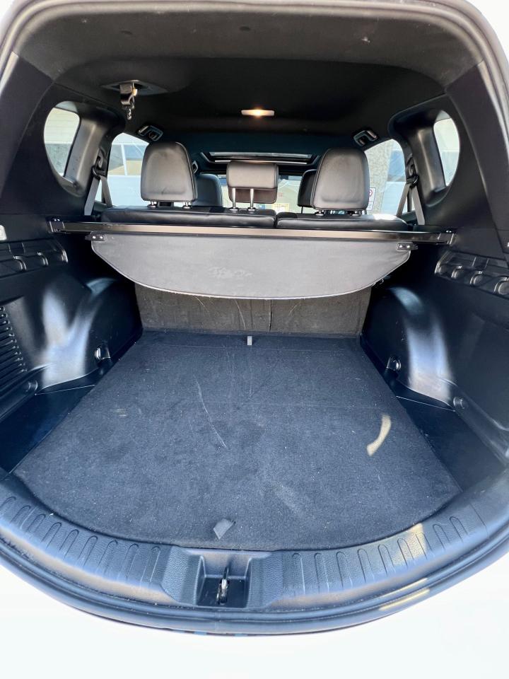 2018 Toyota RAV4 se - Photo #17