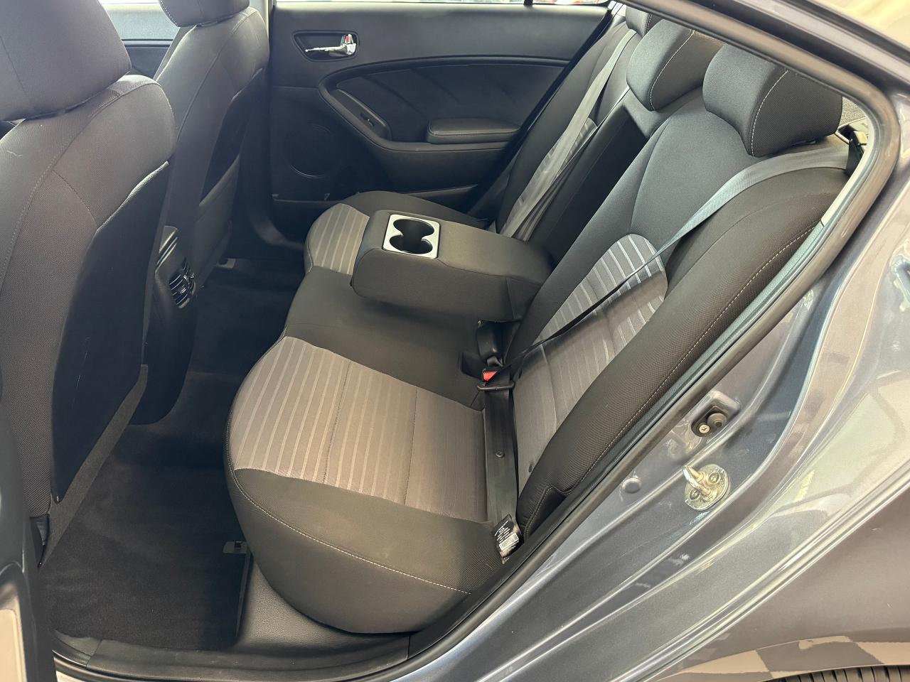 2018 Kia Forte EX+New Tires+ApplePlay+Camera+Heated Seats+A/C - Photo #23