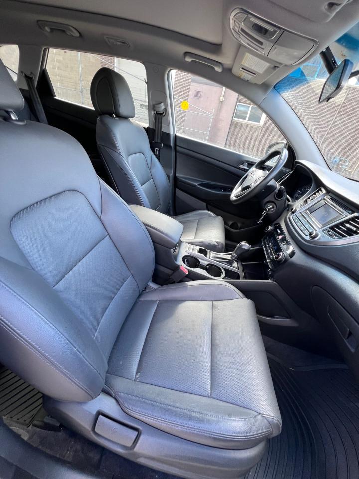 2017 Hyundai Tucson SE - Photo #10