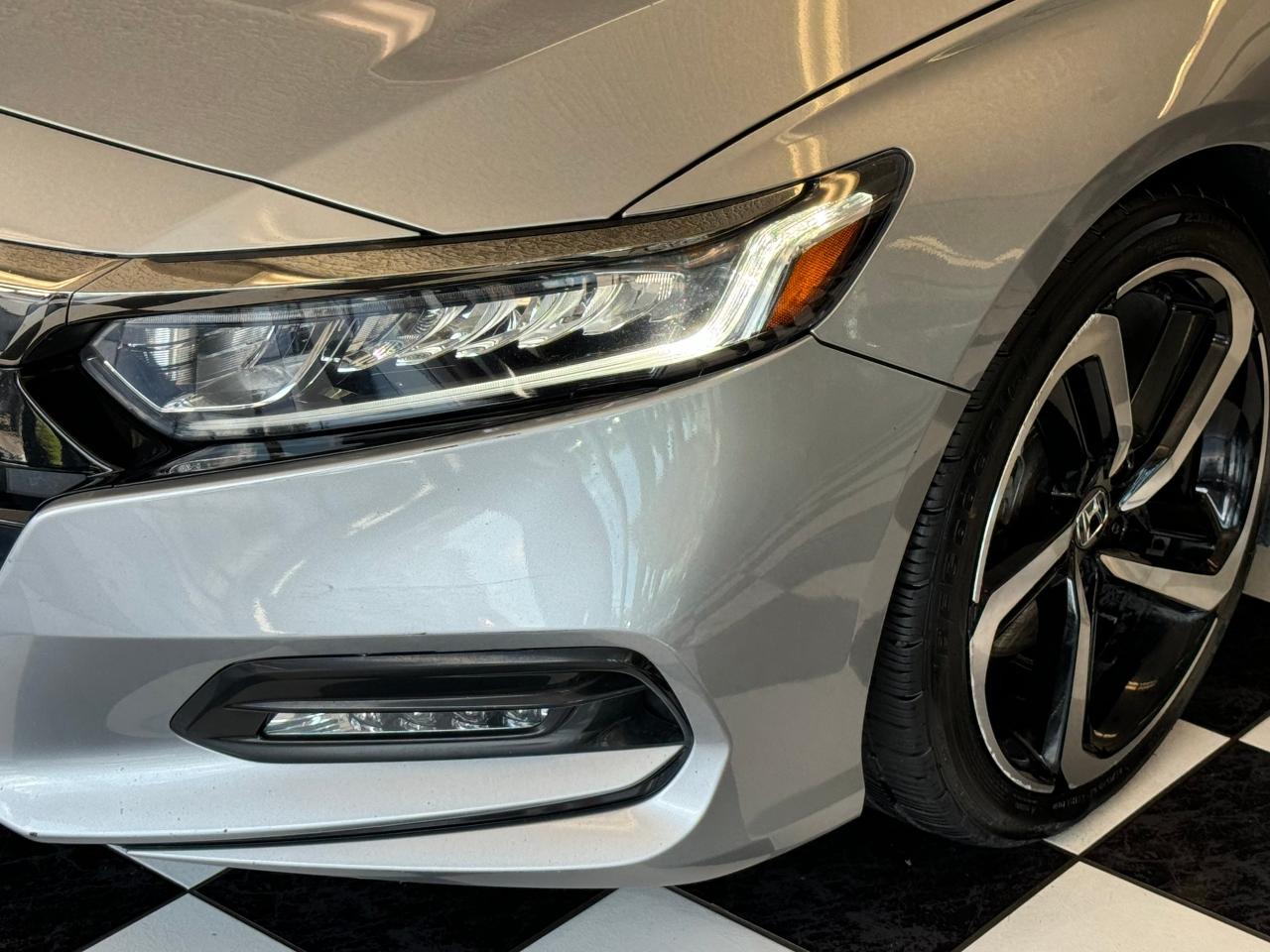 2018 Honda Accord Sport 2.0 Turbo+Roof+Adaptive Cruise+Accident Free Photo110
