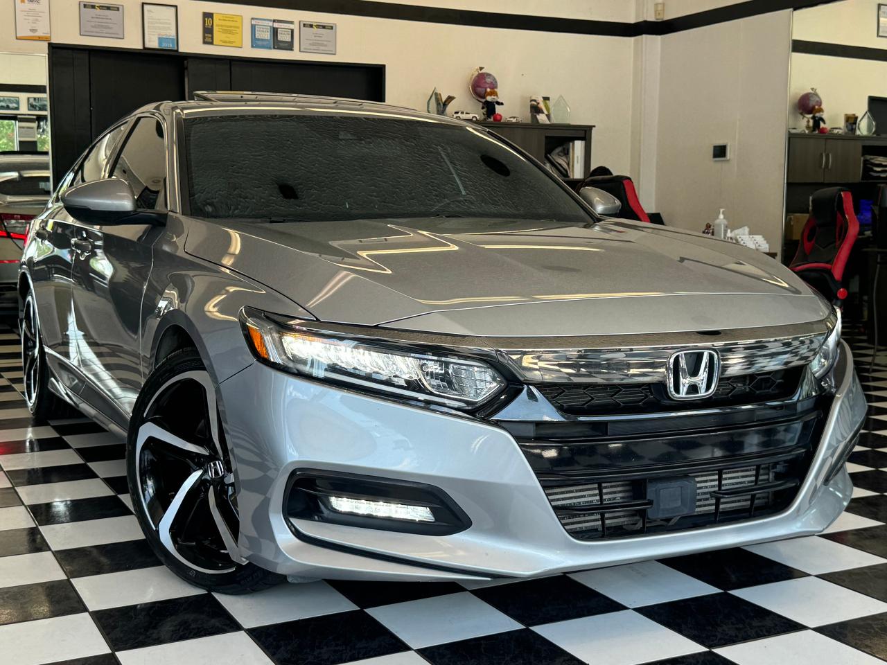 2018 Honda Accord Sport 2.0 Turbo+Roof+Adaptive Cruise+Accident Free - Photo #15