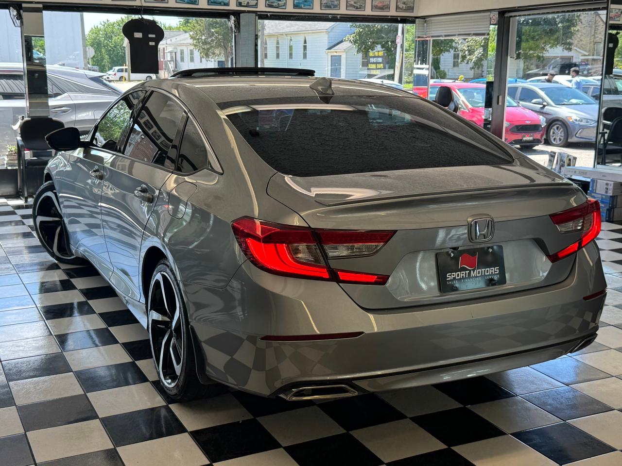 2018 Honda Accord Sport 2.0 Turbo+Roof+Adaptive Cruise+Accident Free Photo85