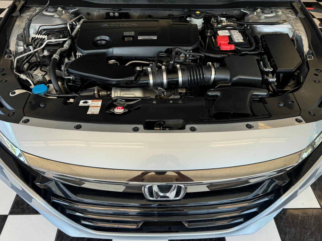 2018 Honda Accord Sport 2.0 Turbo+Roof+Adaptive Cruise+Accident Free - Photo #9