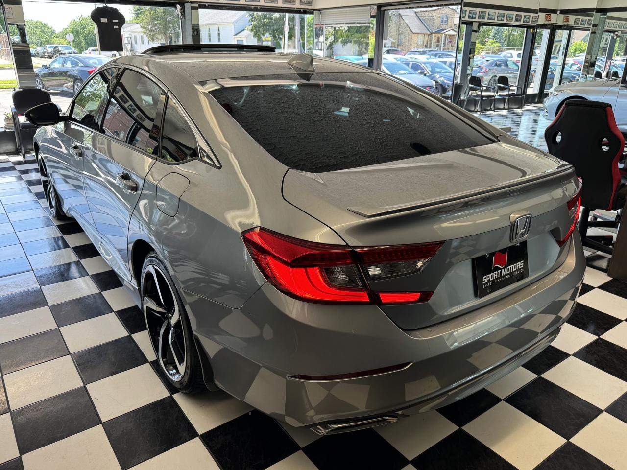 2018 Honda Accord Sport 2.0 Turbo+Roof+Adaptive Cruise+Accident Free Photo75