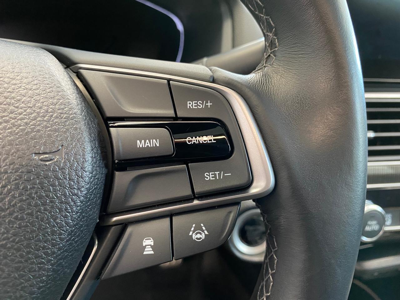 2018 Honda Accord Sport 2.0 Turbo+Roof+Adaptive Cruise+Accident Free - Photo #49