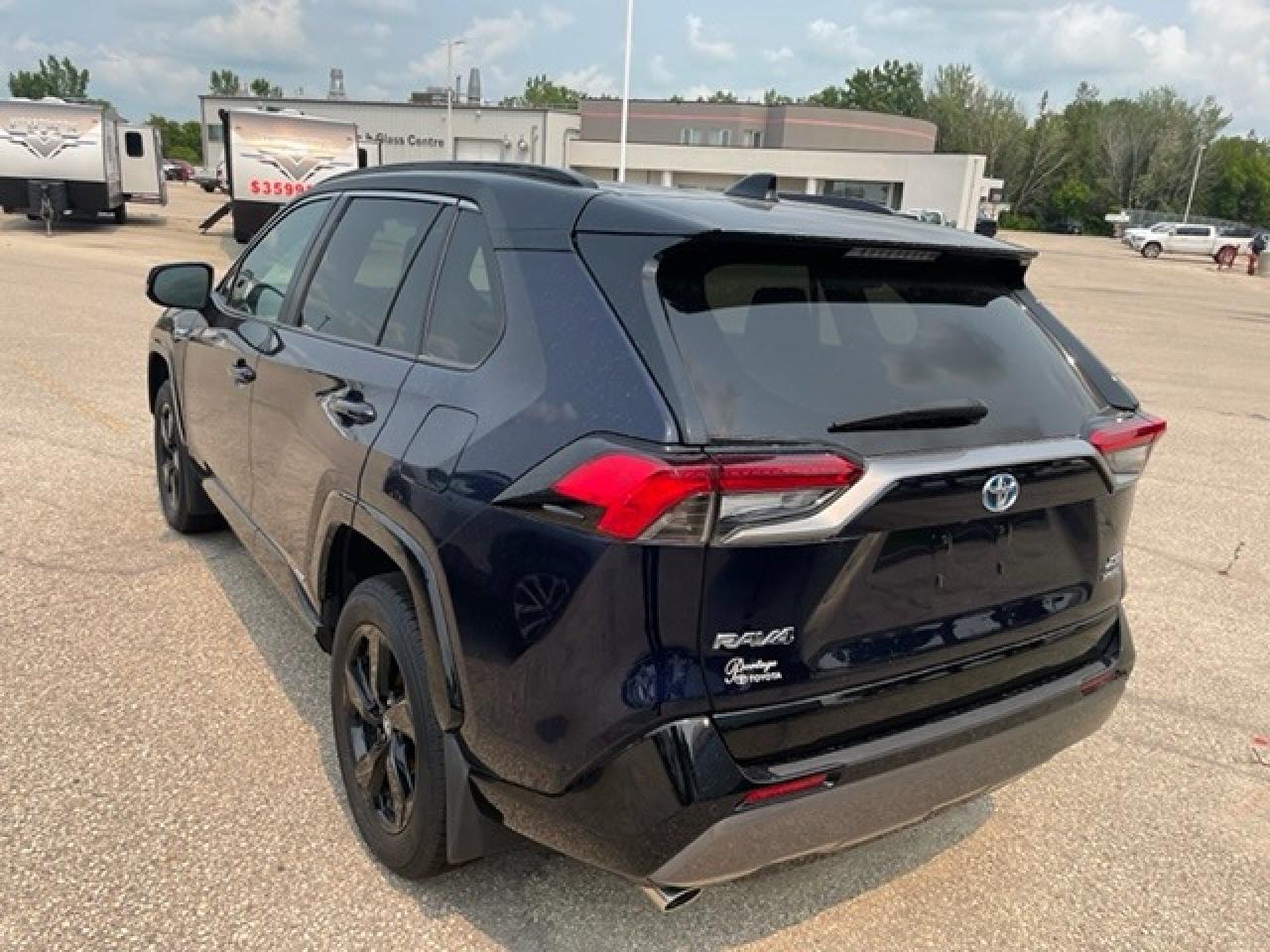 2020 Toyota RAV4  AWD XSE HYBRID Photo2