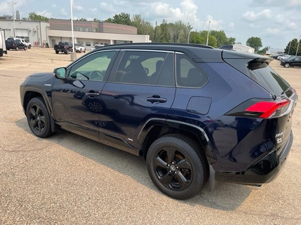 2020 Toyota RAV4  AWD XSE HYBRID Photo1