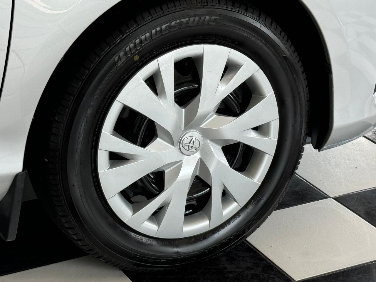 2019 Toyota Yaris LE+Lane Departure+Collision Alert+A/C+CLEAN CARFAX - Photo #54