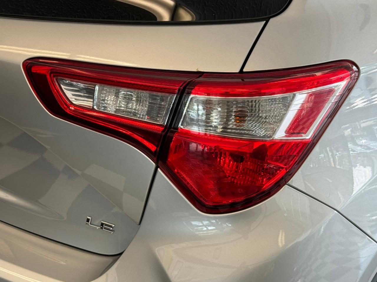 2019 Toyota Yaris LE+Lane Departure+Collision Alert+A/C+CLEAN CARFAX - Photo #61